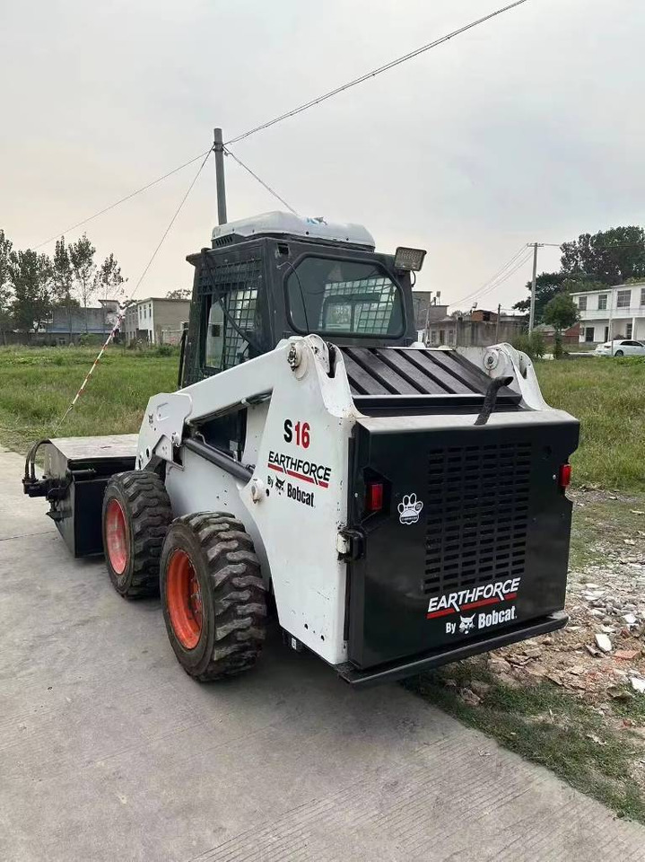 Bobcat S 16 - Mini yükleyici: fotoğraf 4 Bobcat S 16 - Mini yükleyici: fotoğraf 4