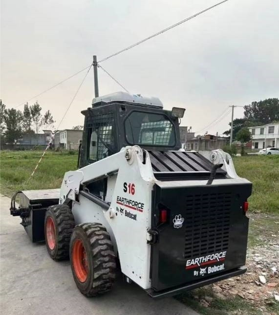 Bobcat S 16 - Mini yükleyici: fotoğraf 4 Bobcat S 16 - Mini yükleyici: fotoğraf 4