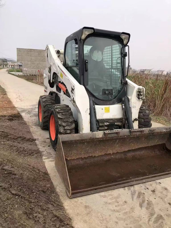 Bobcat S 770 - Mini yükleyici: fotoğraf 3 Bobcat S 770 - Mini yükleyici: fotoğraf 3