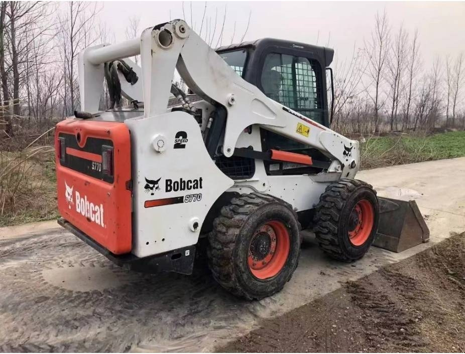Bobcat S 770 - Mini yükleyici: fotoğraf 1 Bobcat S 770 - Mini yükleyici: fotoğraf 1