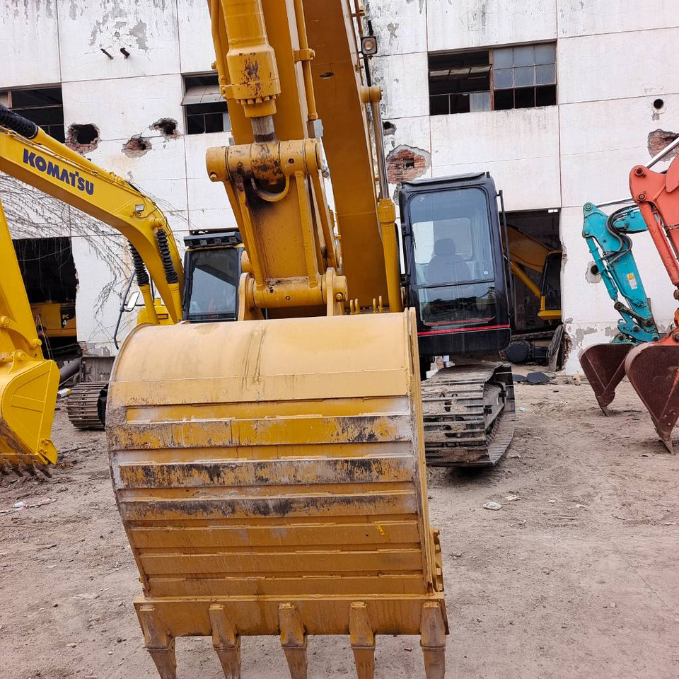 CAT 320 C L - Paletli ekskavatör: fotoğraf 5 CAT 320 C L - Paletli ekskavatör: fotoğraf 5