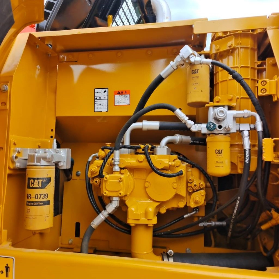 CAT 320 - Paletli ekskavatör: fotoğraf 3 CAT 320 - Paletli ekskavatör: fotoğraf 3