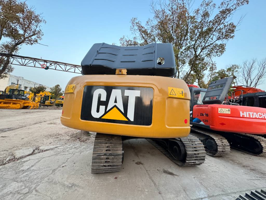 CAT 320 D-C7.1 enging - Paletli ekskavatör: fotoğraf 3 CAT 320 D-C7.1 enging - Paletli ekskavatör: fotoğraf 3