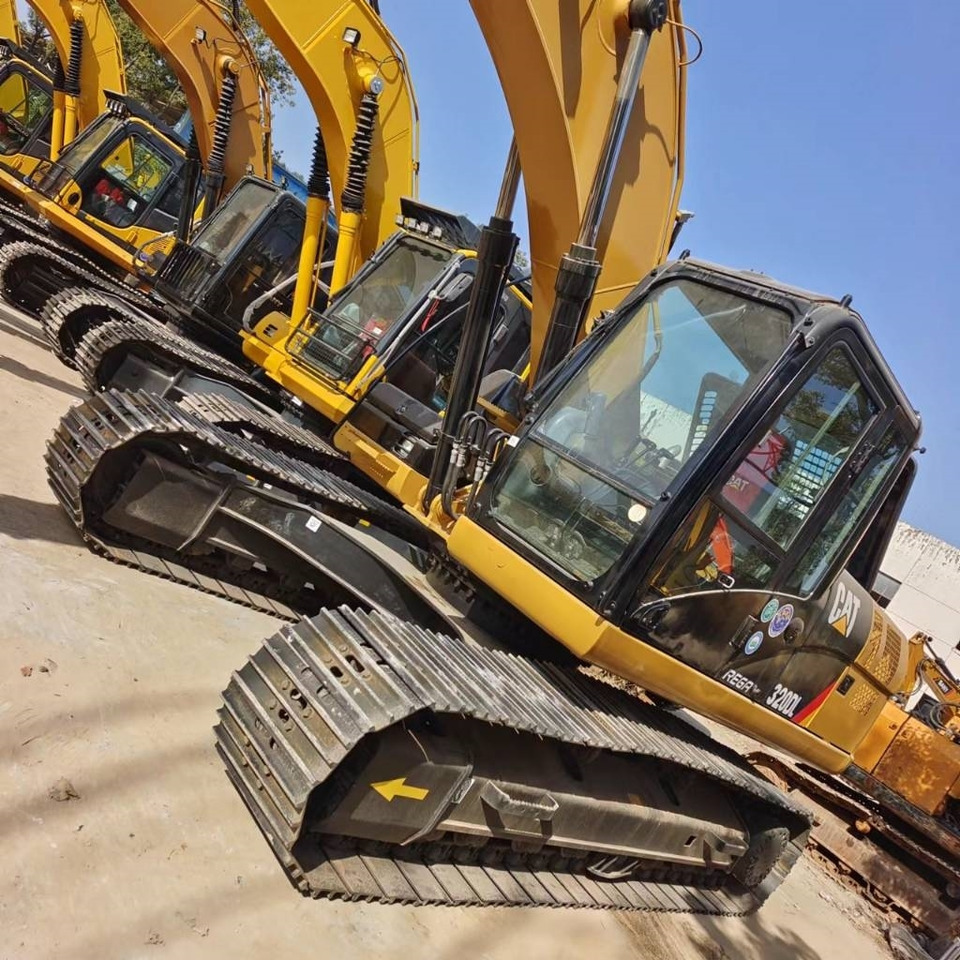 CAT 320 D L - Paletli ekskavatör: fotoğraf 3 CAT 320 D L - Paletli ekskavatör: fotoğraf 3
