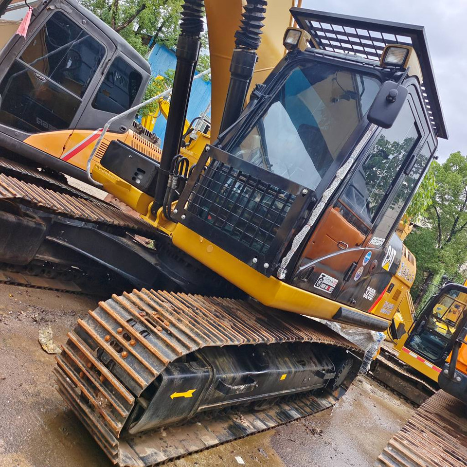 CAT 320D2 - Paletli ekskavatör: fotoğraf 3 CAT 320D2 - Paletli ekskavatör: fotoğraf 3