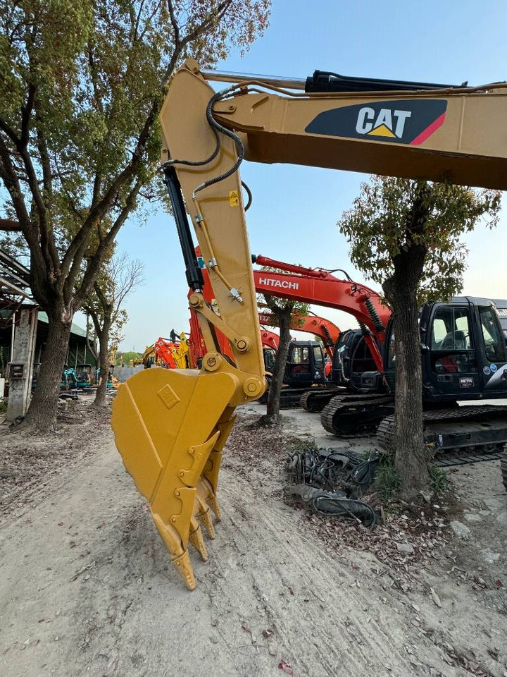 CAT 320D2L - Paletli ekskavatör: fotoğraf 3 CAT 320D2L - Paletli ekskavatör: fotoğraf 3