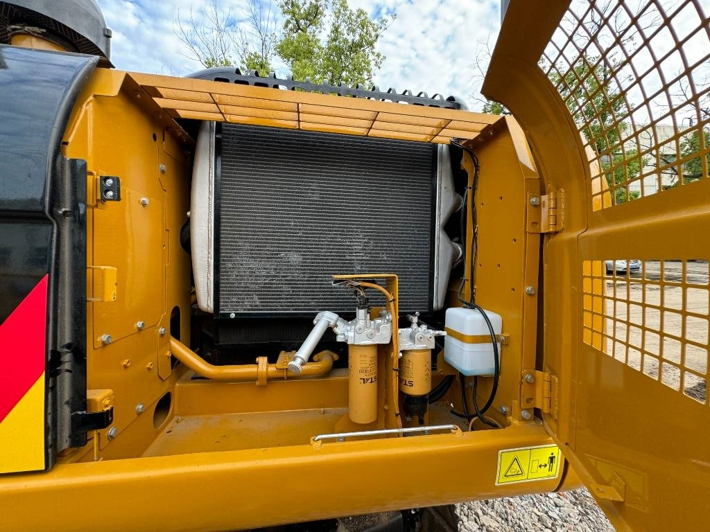 Paletli ekskavatör CAT 324 D: fotoğraf 9
