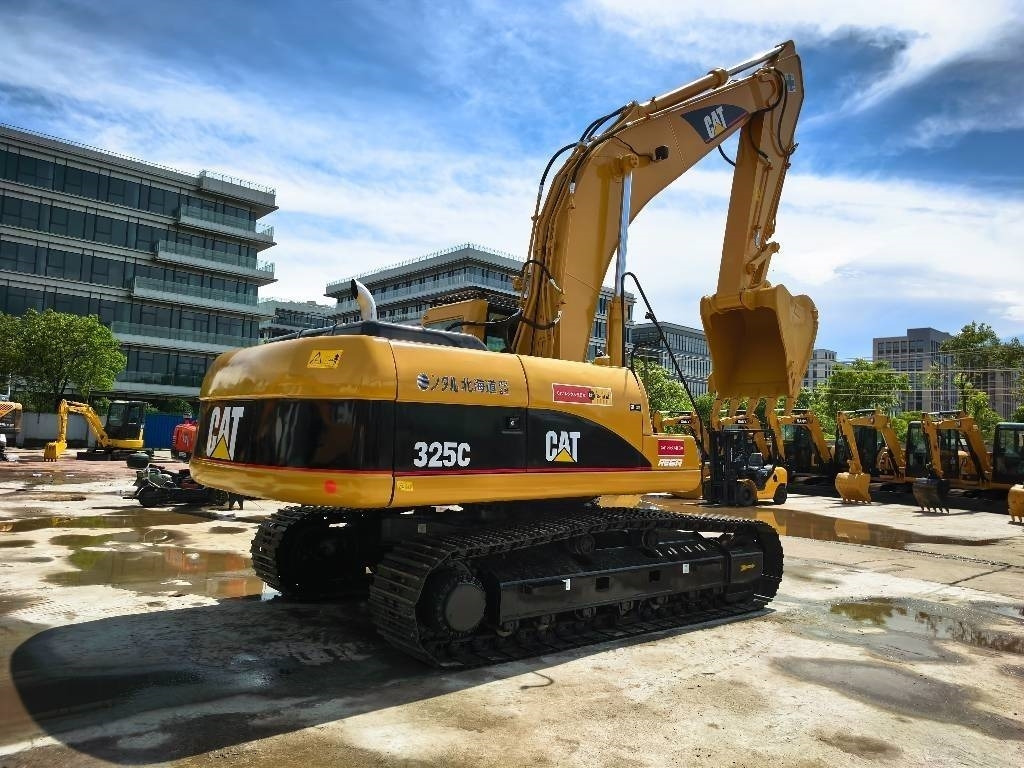CAT 325 C - Paletli ekskavatör: fotoğraf 4 CAT 325 C - Paletli ekskavatör: fotoğraf 4