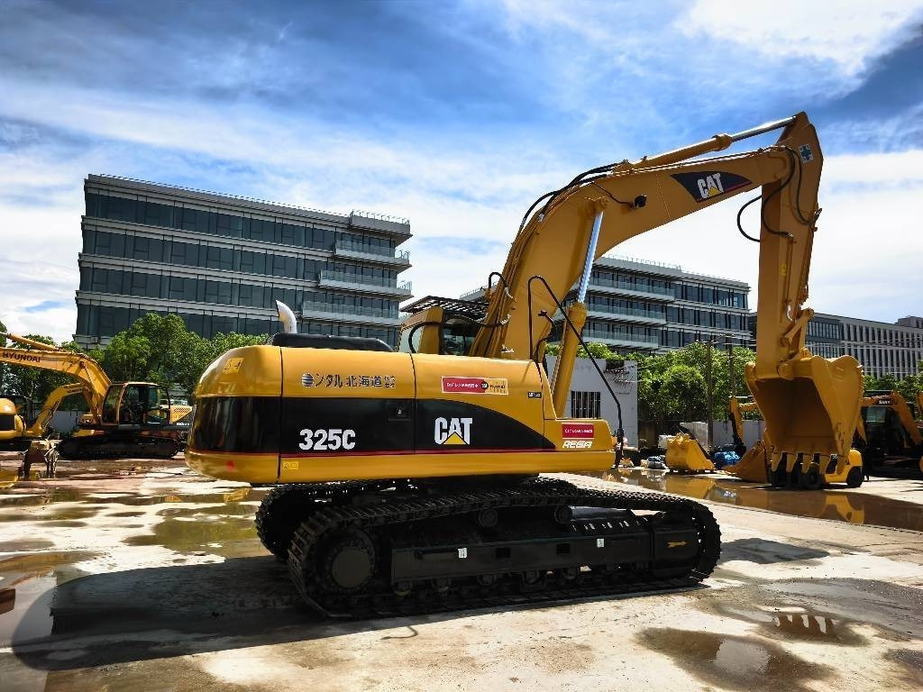 CAT 325 C - Paletli ekskavatör: fotoğraf 1 CAT 325 C - Paletli ekskavatör: fotoğraf 1