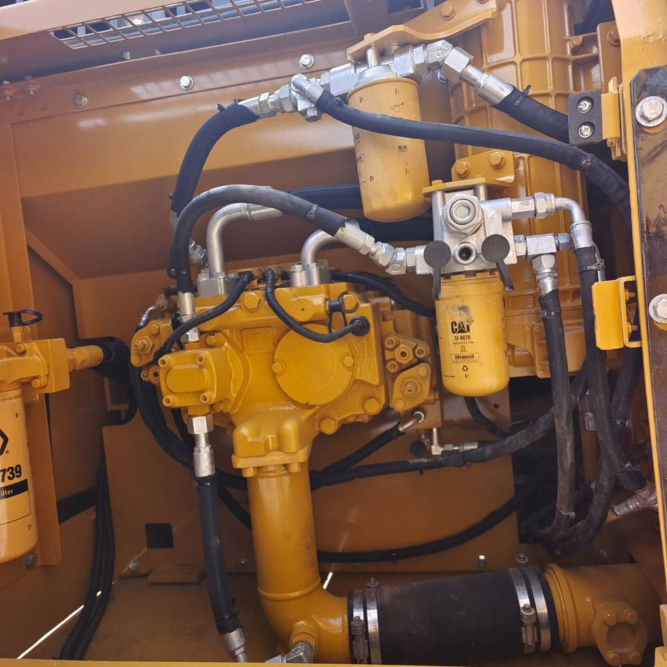 CAT 330D2L - Paletli ekskavatör: fotoğraf 4 CAT 330D2L - Paletli ekskavatör: fotoğraf 4