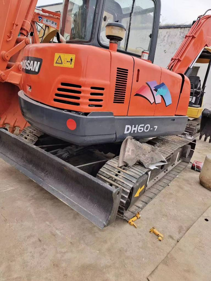 Doosan DH 60-7 - Mini ekskavatör: fotoğraf 4 Doosan DH 60-7 - Mini ekskavatör: fotoğraf 4