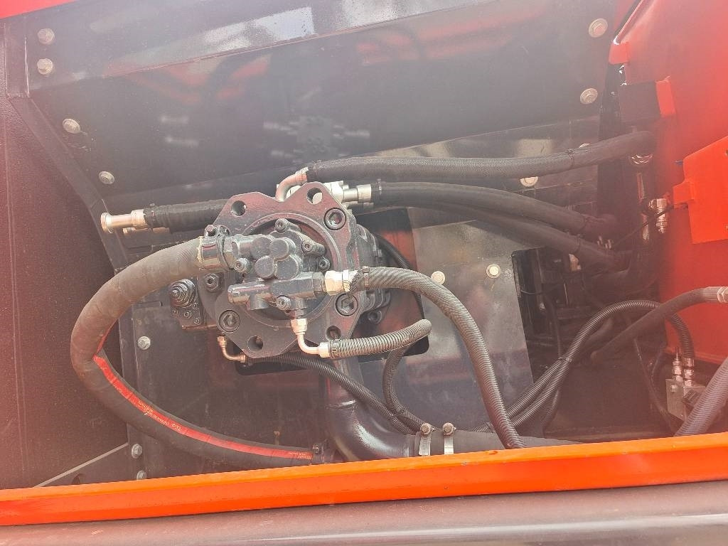 Doosan DX 225 - Paletli ekskavatör: fotoğraf 4 Doosan DX 225 - Paletli ekskavatör: fotoğraf 4