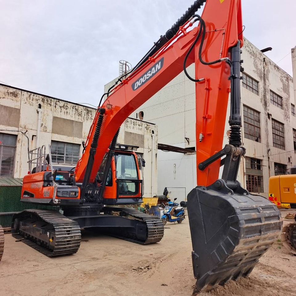 Doosan DX 300 - Paletli ekskavatör: fotoğraf 3 Doosan DX 300 - Paletli ekskavatör: fotoğraf 3