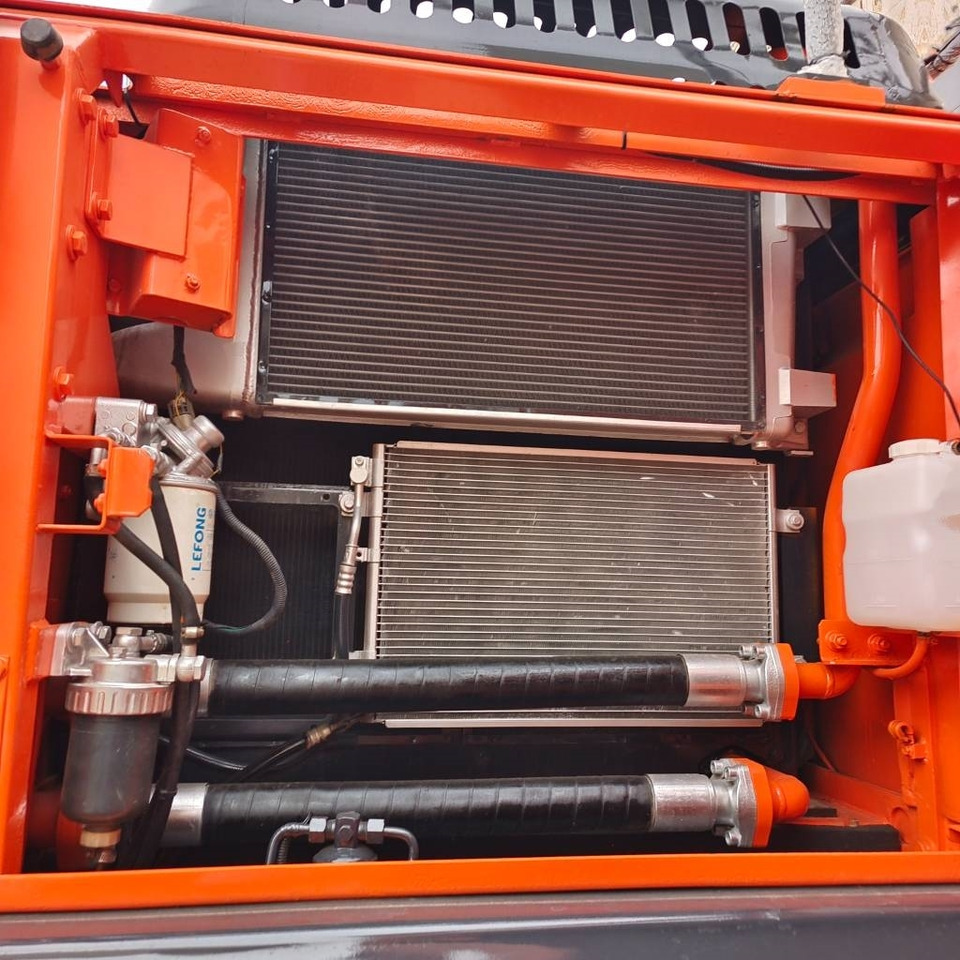 Doosan DX 300 - Paletli ekskavatör: fotoğraf 4 Doosan DX 300 - Paletli ekskavatör: fotoğraf 4