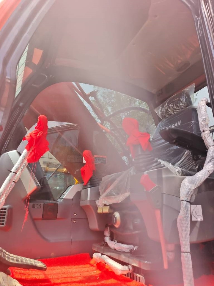 Doosan DX 300LC-9C finansal kiralama Doosan DX 300LC-9C: fotoğraf 9