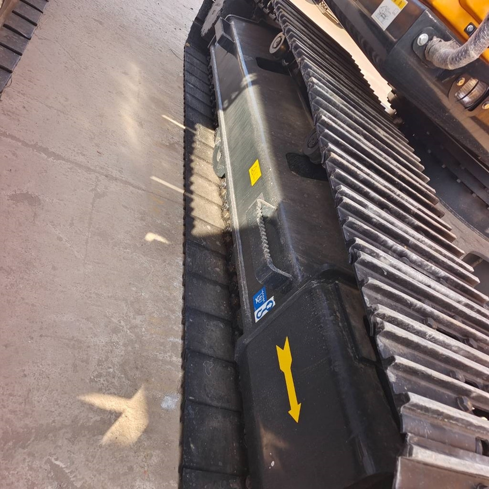 Hyundai 220LC-9T - Paletli ekskavatör: fotoğraf 2 Hyundai 220LC-9T - Paletli ekskavatör: fotoğraf 2