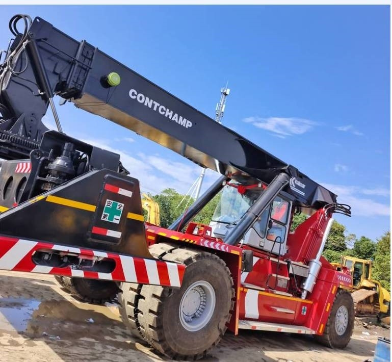 Kalmar DRF 450 - Reachstacker: fotoğraf 2 Kalmar DRF 450 - Reachstacker: fotoğraf 2