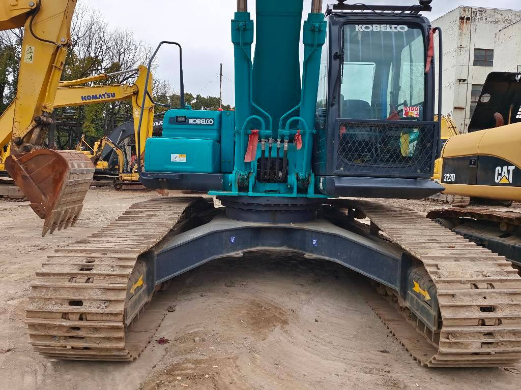 Kobelco SK 260 LC - Paletli ekskavatör: fotoğraf 3 Kobelco SK 260 LC - Paletli ekskavatör: fotoğraf 3