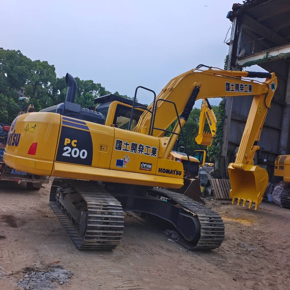Komatsu PC 200 - Paletli ekskavatör: fotoğraf 1 Komatsu PC 200 - Paletli ekskavatör: fotoğraf 1
