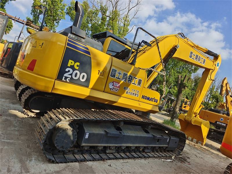 Komatsu PC 220 - Paletli ekskavatör: fotoğraf 1 Komatsu PC 220 - Paletli ekskavatör: fotoğraf 1
