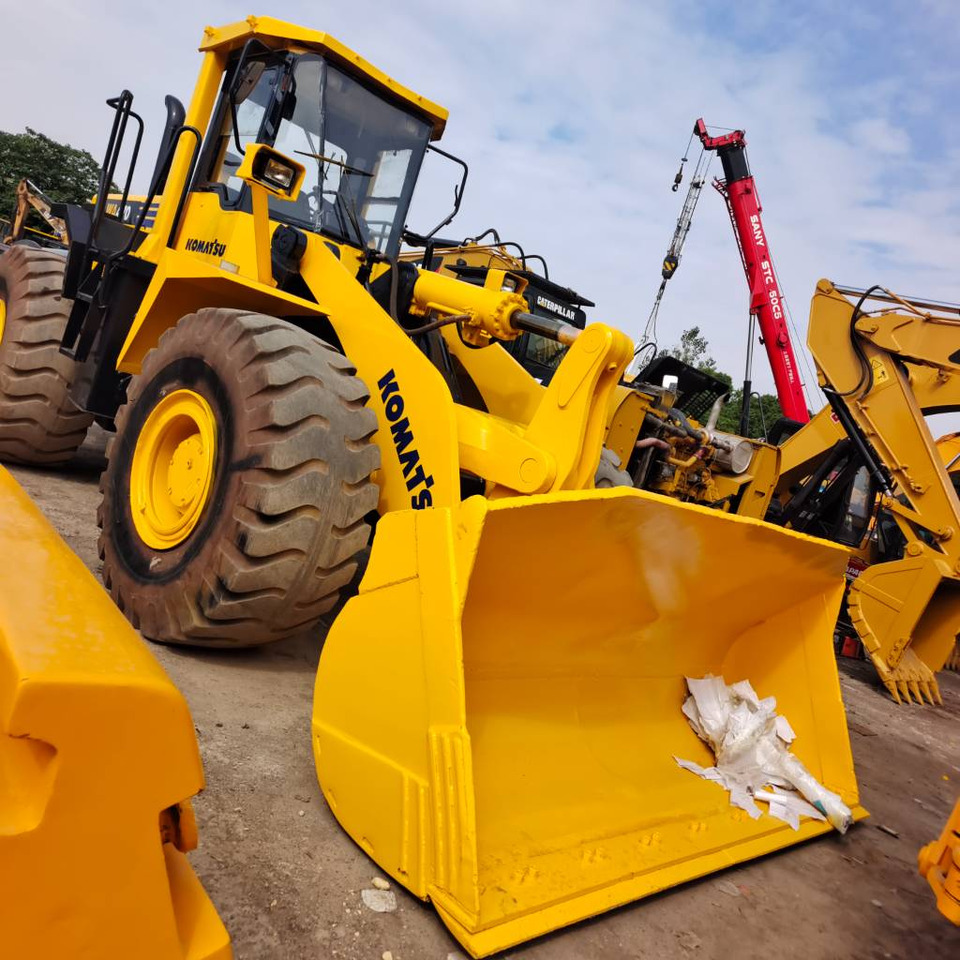 Komatsu WA 470-3 - Tekerlekli yükleyici: fotoğraf 2 Komatsu WA 470-3 - Tekerlekli yükleyici: fotoğraf 2