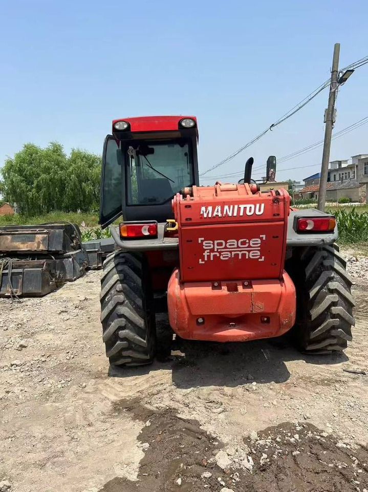 Manitou MT 1740 SL T - Mini yükleyici: fotoğraf 3 Manitou MT 1740 SL T - Mini yükleyici: fotoğraf 3