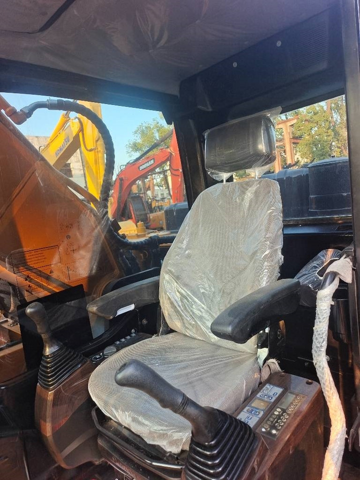 Sany SY 215 H - Paletli ekskavatör: fotoğraf 5 Sany SY 215 H - Paletli ekskavatör: fotoğraf 5