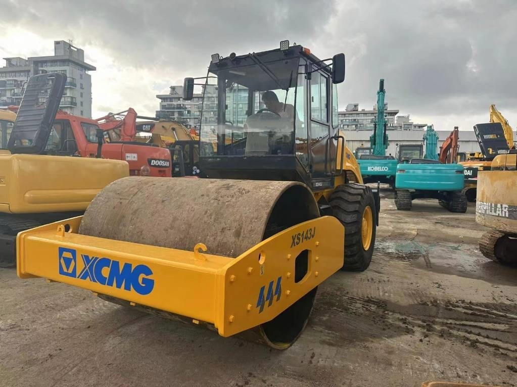 XCMG XS 143 - Kompaktör: fotoğraf 3 XCMG XS 143 - Kompaktör: fotoğraf 3