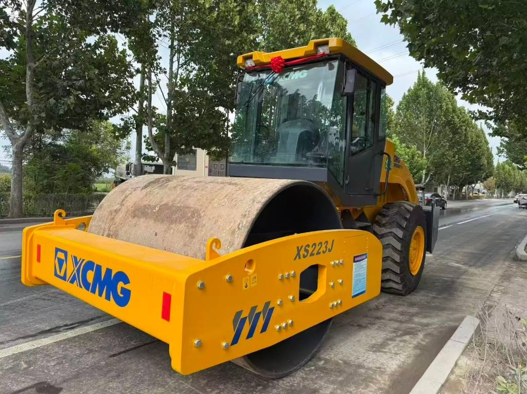 XCMG XS 223 J - Kompaktör: fotoğraf 1 XCMG XS 223 J - Kompaktör: fotoğraf 1