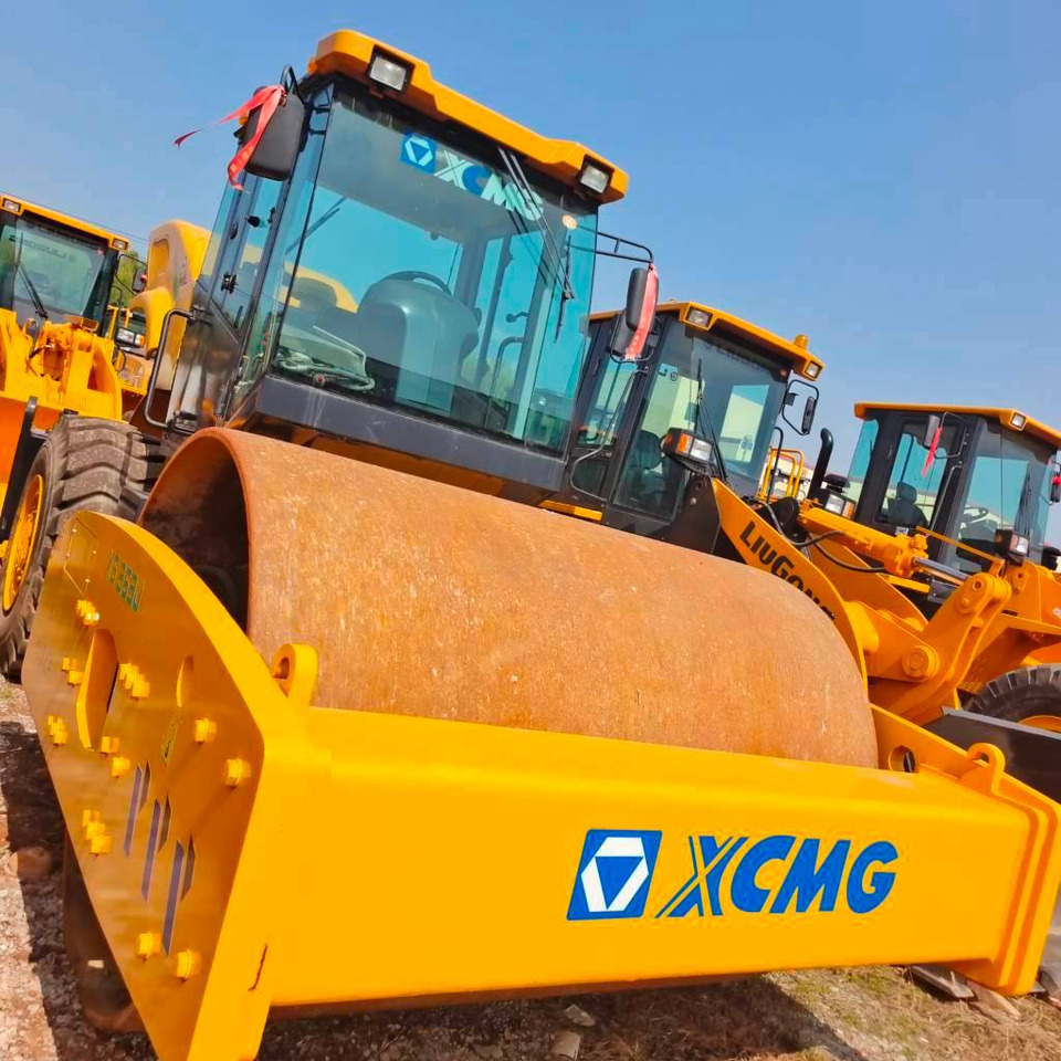XCMG XS263J - Kompaktör: fotoğraf 4 XCMG XS263J - Kompaktör: fotoğraf 4