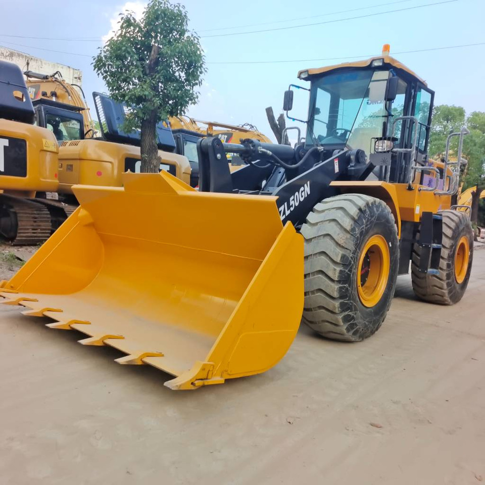 XCMG ZL 50 GN - Tekerlekli yükleyici: fotoğraf 5 XCMG ZL 50 GN - Tekerlekli yükleyici: fotoğraf 5
