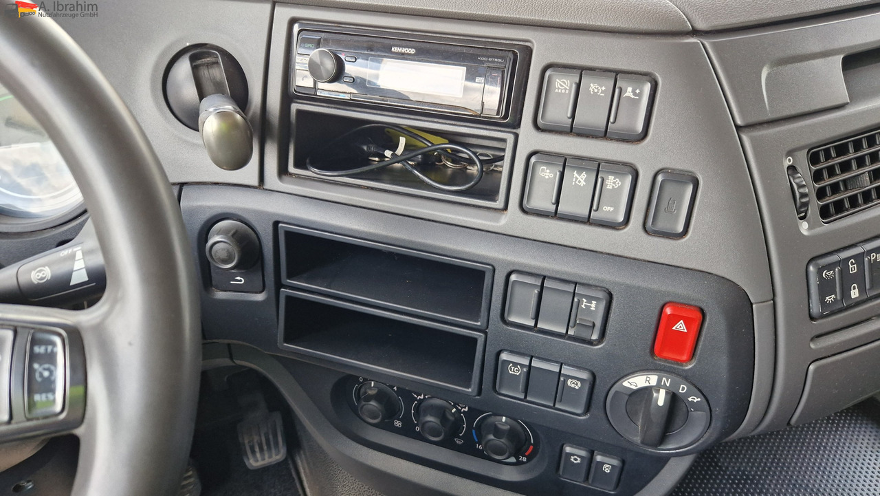 Daf XF460 Superspacecab, 2x Tank, Retarder - Çekici: fotoğraf 3 Daf XF460 Superspacecab, 2x Tank, Retarder - Çekici: fotoğraf 3