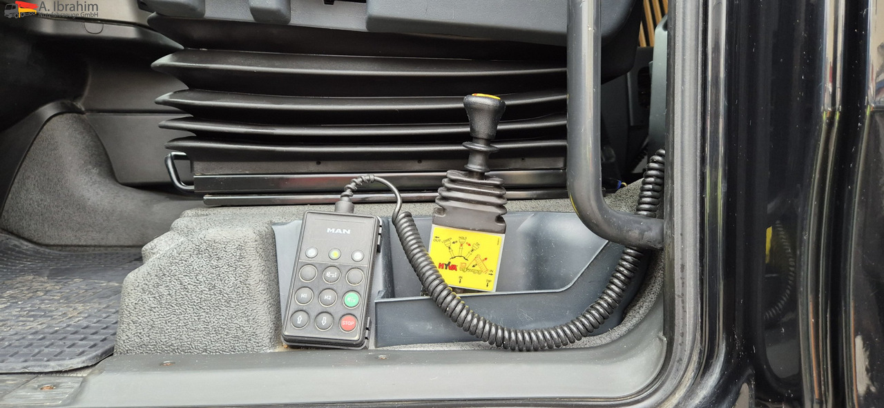 MAN TGX 18.400 Retarder, Klima, Kipphydraulik - Çekici: fotoğraf 2 MAN TGX 18.400 Retarder, Klima, Kipphydraulik - Çekici: fotoğraf 2