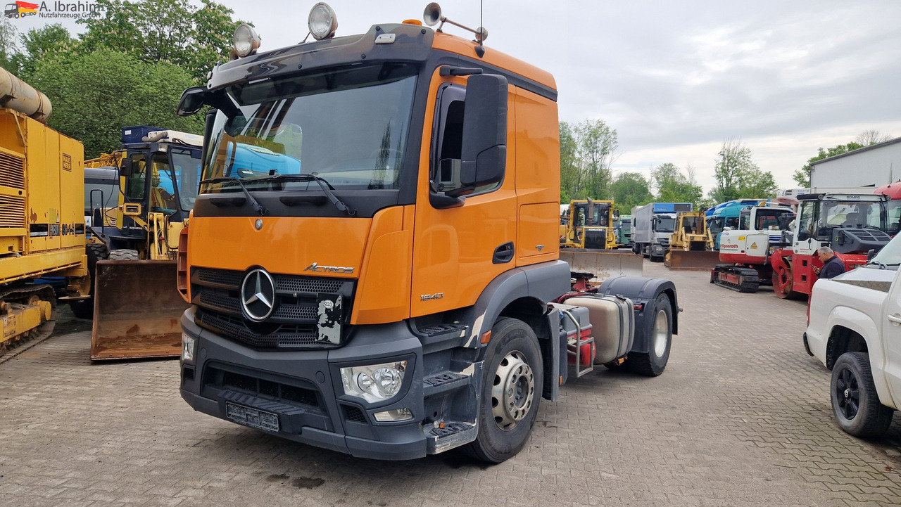 Mercedes-Benz 1840 Actros, 3x vorhanden, identisch deutsche Fahrzeuge einsatzbereit - Çekici: fotoğraf 1 Mercedes-Benz 1840 Actros, 3x vorhanden, identisch deutsche Fahrzeuge einsatzbereit - Çekici: fotoğraf 1