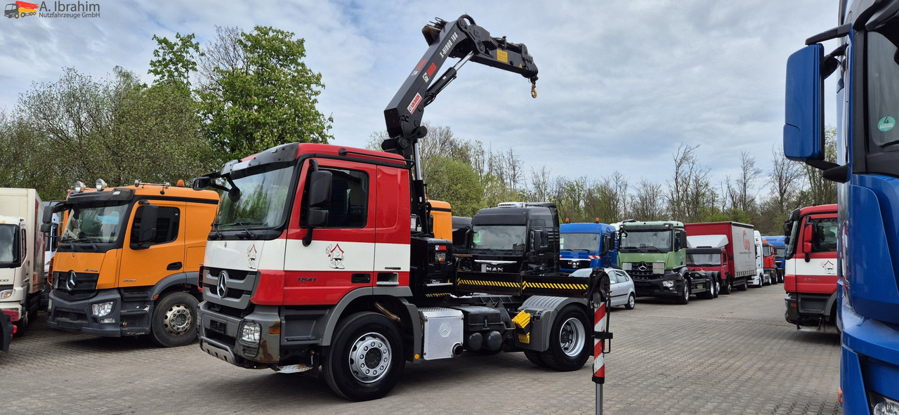 Mercedes-Benz 1841 Kran HIAB 166Bj. 2016 Funk FB ,mp3 - Çekici: fotoğraf 1 Mercedes-Benz 1841 Kran HIAB 166Bj. 2016 Funk FB ,mp3 - Çekici: fotoğraf 1
