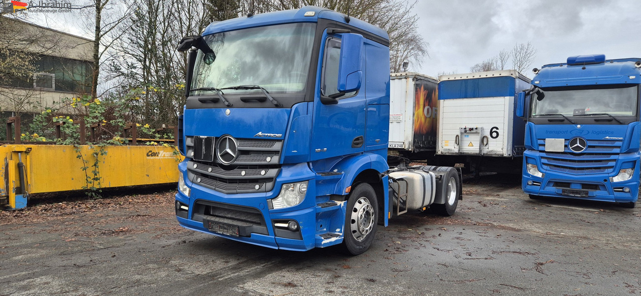 Mercedes-Benz 1843 Klima, Retarder, Topzustand, einsatzbereit sehr sauber, technisch top - Çekici: fotoğraf 1 Mercedes-Benz 1843 Klima, Retarder, Topzustand, einsatzbereit sehr sauber, technisch top - Çekici: fotoğraf 1