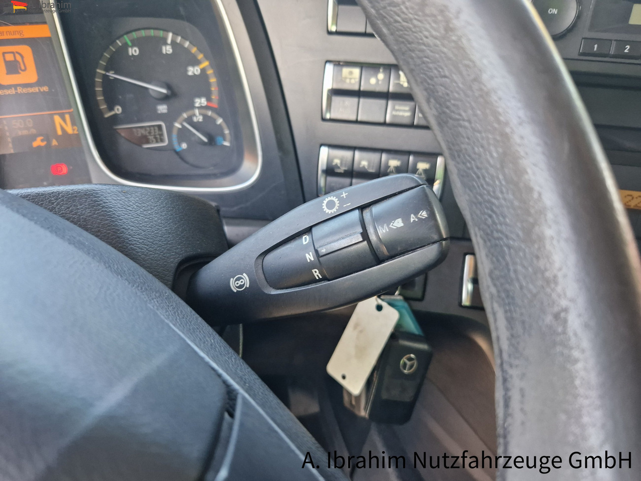 Mercedes-Benz 1845 Retarder, Klima, Navi Schneeketten, Euro 5 - Çekici: fotoğraf 4 Mercedes-Benz 1845 Retarder, Klima, Navi Schneeketten, Euro 5 - Çekici: fotoğraf 4