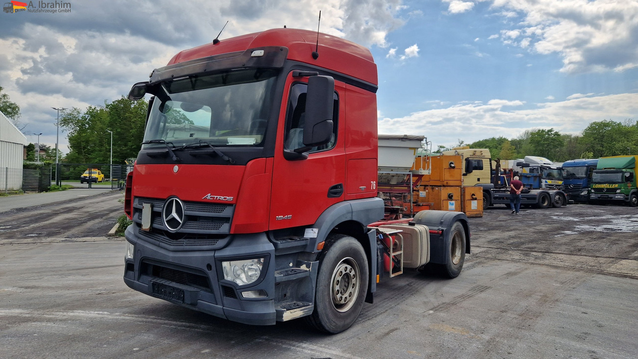 Mercedes-Benz DB 1843 Retarder Kipphydraulik - Çekici: fotoğraf 1 Mercedes-Benz DB 1843 Retarder Kipphydraulik - Çekici: fotoğraf 1