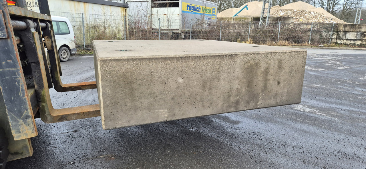 Mercedes-Benz Kontergewicht für SZM 8000 - 9000 kg mehr als 10 Stck. - Çekici: fotoğraf 3 Mercedes-Benz Kontergewicht für SZM 8000 - 9000 kg mehr als 10 Stck. - Çekici: fotoğraf 3