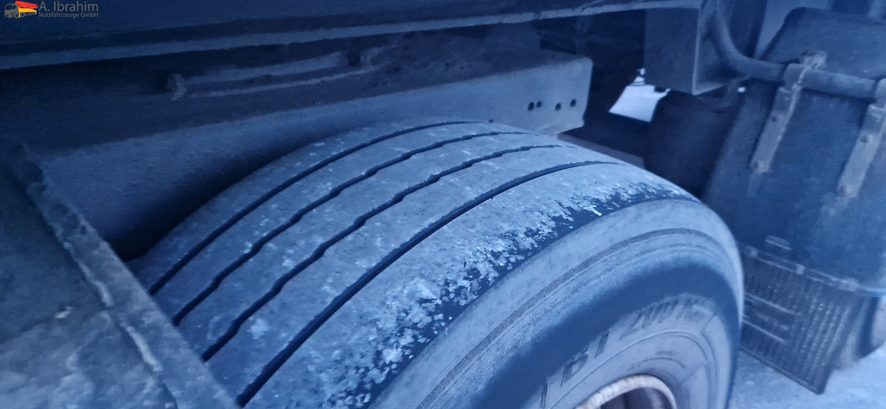 Schmitz SKO 24 Citysattel, 3. Achse zwangsgelenkt Frigoblock - Dorse: fotoğraf 5 Schmitz SKO 24 Citysattel, 3. Achse zwangsgelenkt Frigoblock - Dorse: fotoğraf 5