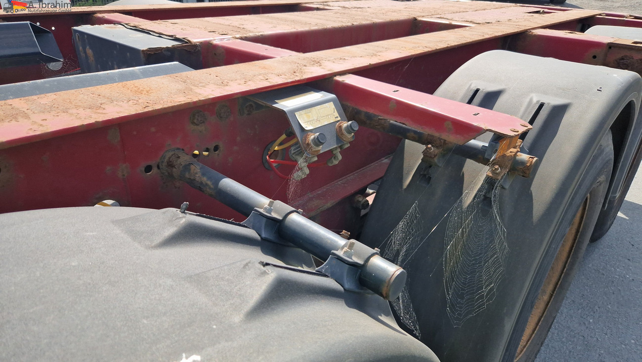 Krone SD Containerchassis 2x 20, 30, 40 ft deutscher Auflieger, ausziehbar - Konteynır taşıyıcı/ Yedek karoser dorse: fotoğraf 2 Krone SD Containerchassis 2x 20, 30, 40 ft deutscher Auflieger, ausziehbar - Konteynır taşıyıcı/ Yedek karoser dorse: fotoğraf 2