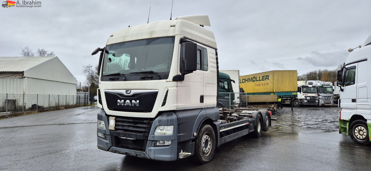 MAN TGX 26.460 Vario-Rahmen deutsches Fahrzeug. ohne Wechselbrücke - Tenteli kamyon: fotoğraf 1 MAN TGX 26.460 Vario-Rahmen deutsches Fahrzeug. ohne Wechselbrücke - Tenteli kamyon: fotoğraf 1