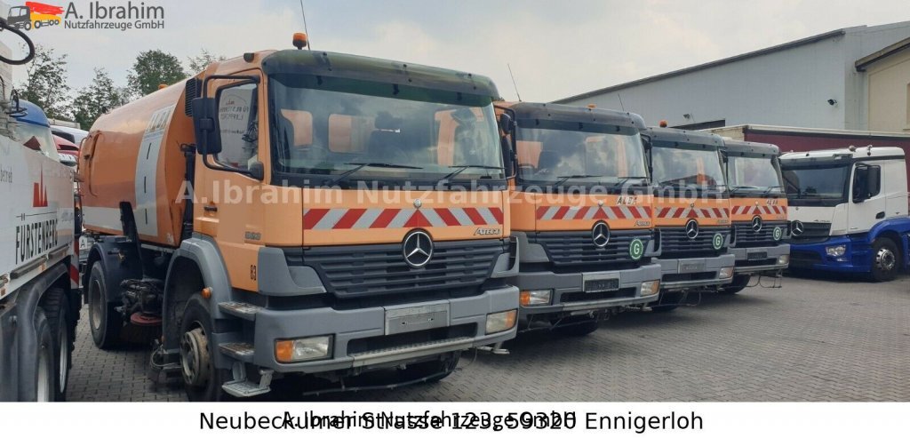 Mercedes-Benz 1823 DB 1823,Optifant 70, 3677 h Betriebsst., 2 Motors, 3 Pedals - Yol süpürme aracı: fotoğraf 3 Mercedes-Benz 1823 DB 1823,Optifant 70, 3677 h Betriebsst., 2 Motors, 3 Pedals - Yol süpürme aracı: fotoğraf 3