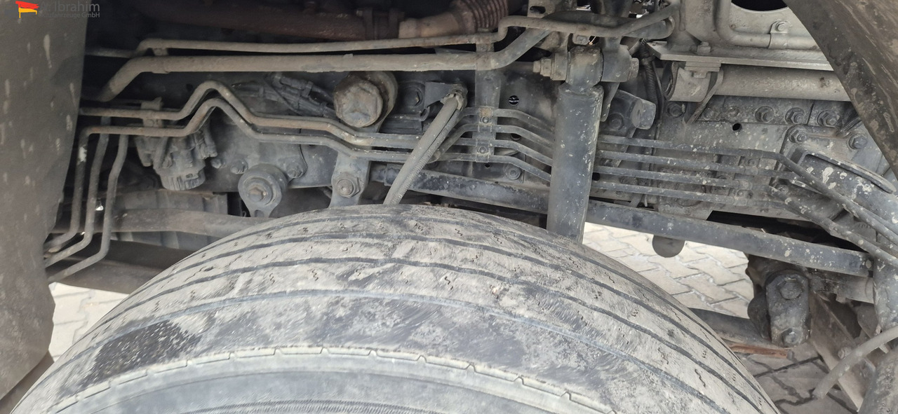 Mercedes-Benz 3241 PM 21-3   Liebherr 7 cbm PUMI Putzmeister Liebherr - Pompalı mikser: fotoğraf 5 Mercedes-Benz 3241 PM 21-3   Liebherr 7 cbm PUMI Putzmeister Liebherr - Pompalı mikser: fotoğraf 5