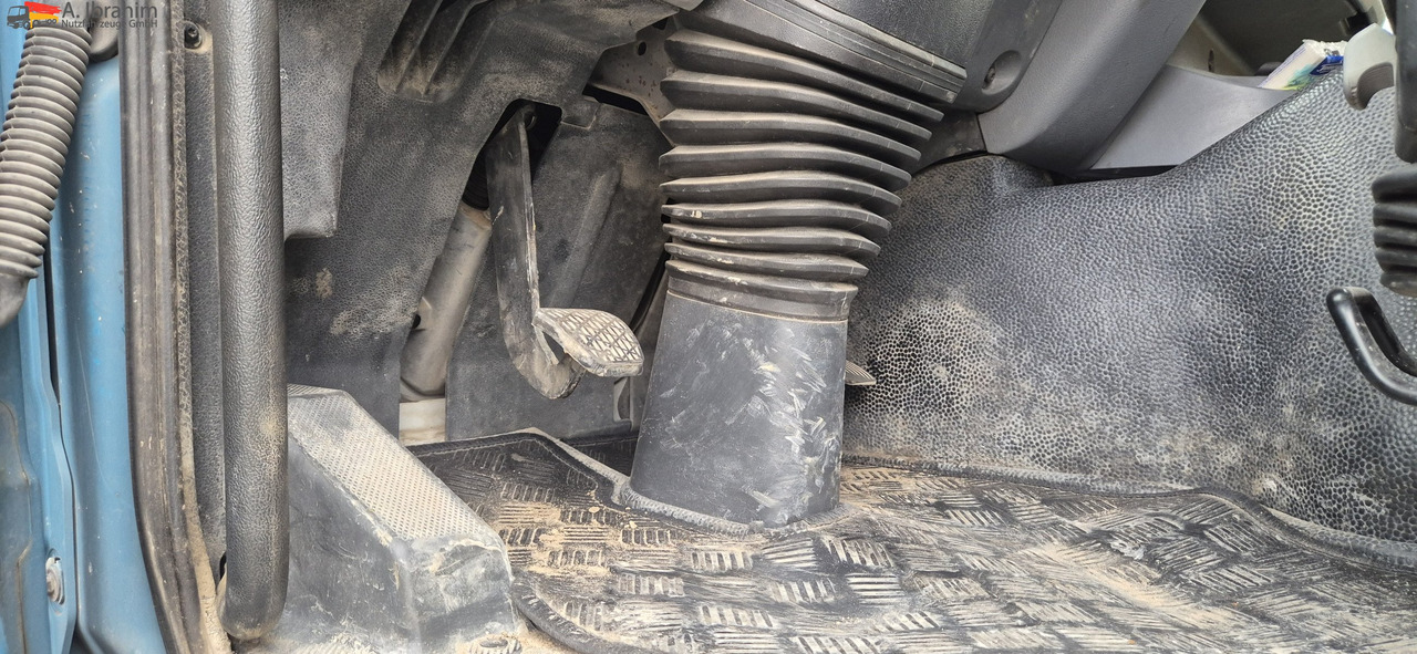 Mercedes-Benz 3241 PM 21-3   Liebherr 7 cbm PUMI Putzmeister Liebherr - Pompalı mikser: fotoğraf 4 Mercedes-Benz 3241 PM 21-3   Liebherr 7 cbm PUMI Putzmeister Liebherr - Pompalı mikser: fotoğraf 4