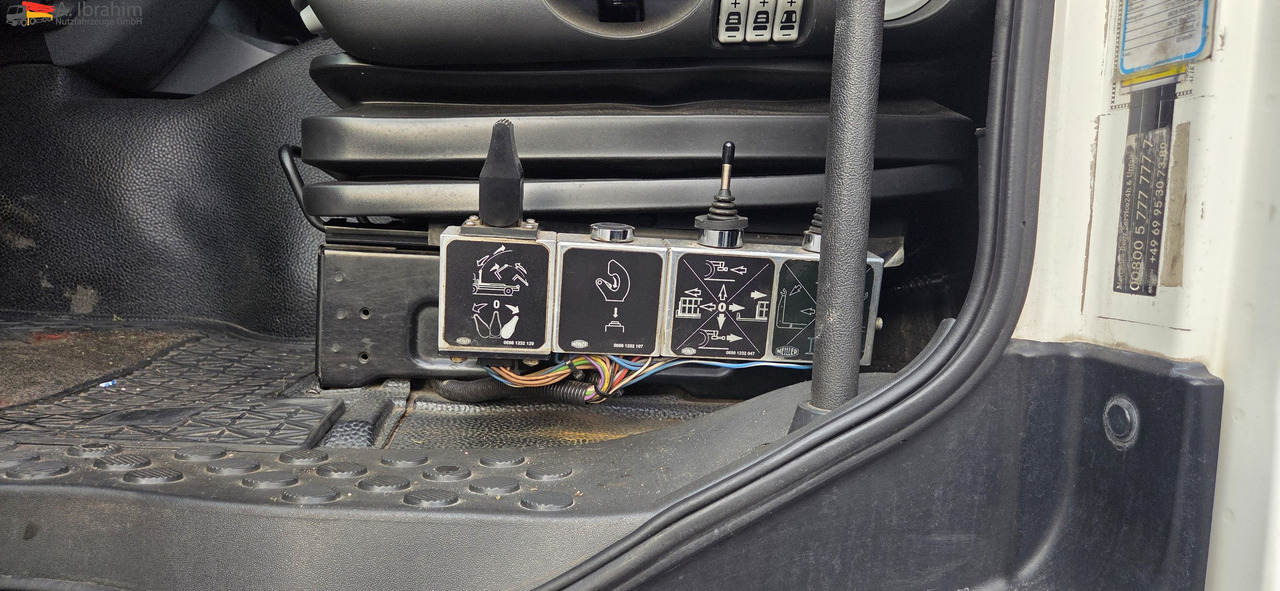 Mercedes-Benz DB 2541 Meiller RK 20.70 Lift-Lenkachse | 6x2 | mp3 - Kancalı yükleyici kamyon: fotoğraf 2 Mercedes-Benz DB 2541 Meiller RK 20.70 Lift-Lenkachse | 6x2 | mp3 - Kancalı yükleyici kamyon: fotoğraf 2