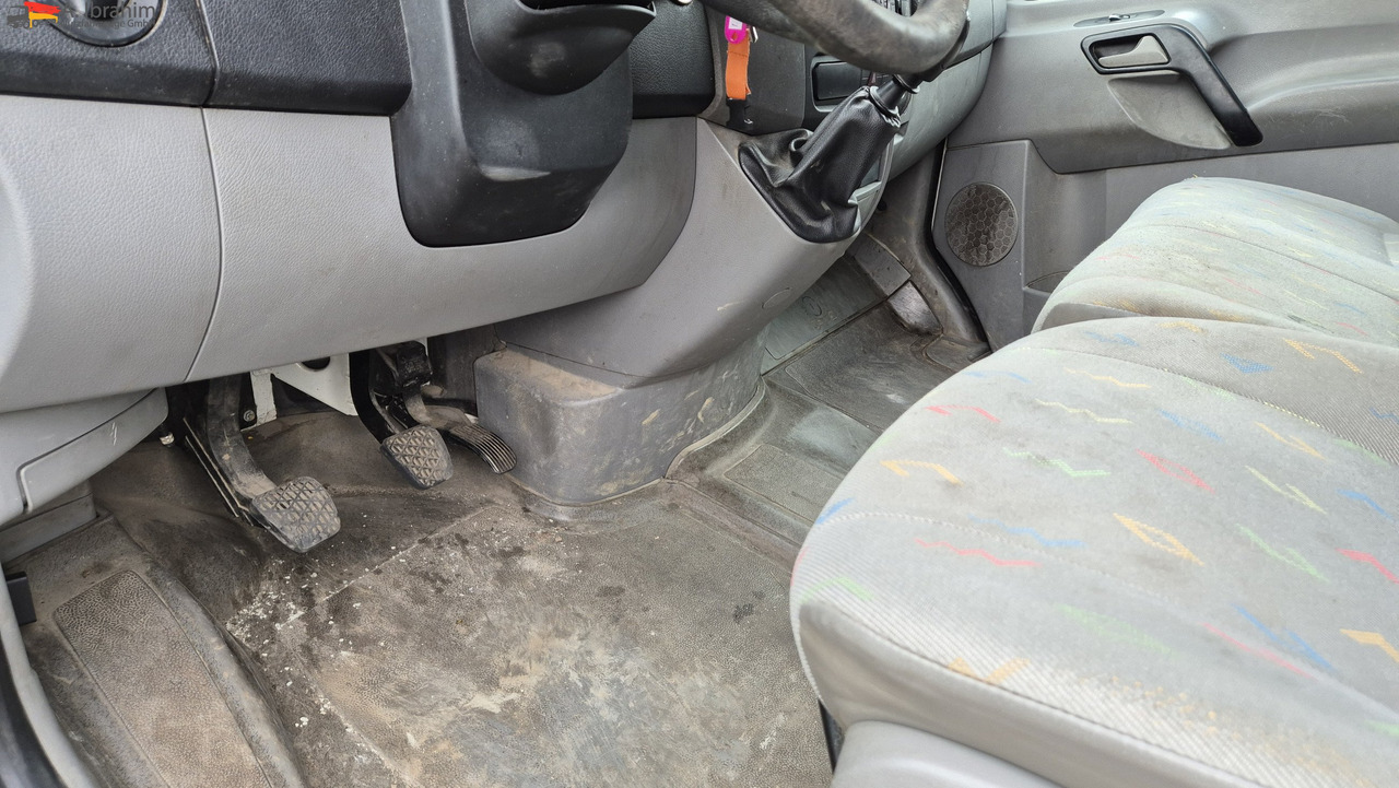 VW Crafter 2.5 Diesel Zustand gut - Panelvan: fotoğraf 4 VW Crafter 2.5 Diesel Zustand gut - Panelvan: fotoğraf 4