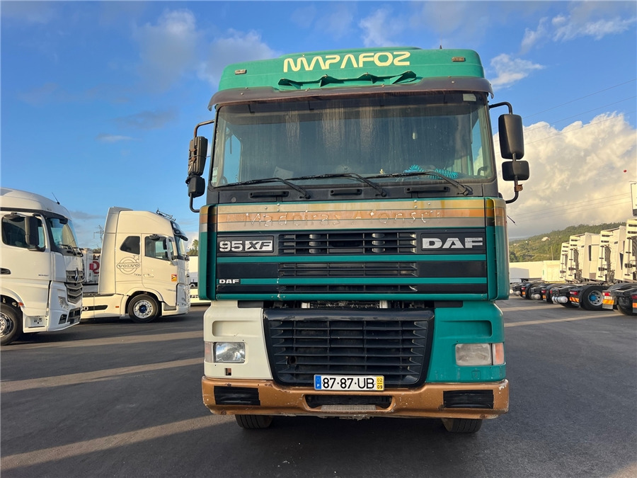 DAF XF95/480 Manual gear - Çekici: fotoğraf 2 DAF XF95/480 Manual gear - Çekici: fotoğraf 2