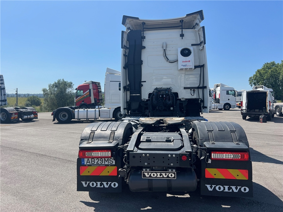 Volvo FH500 - Çekici: fotoğraf 5 Volvo FH500 - Çekici: fotoğraf 5