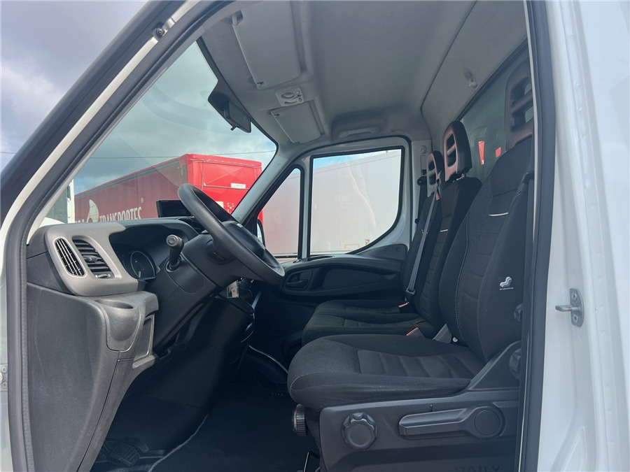 Kapalı kasa kamyonet Iveco 35C16HA8: fotoğraf 12
